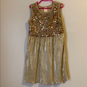 Girls dress